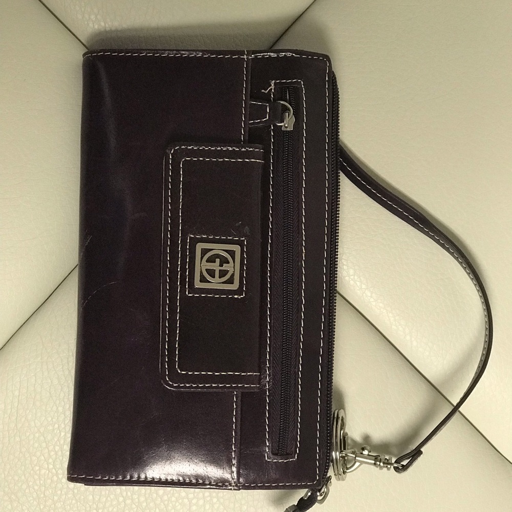 Giani Bernini clutch